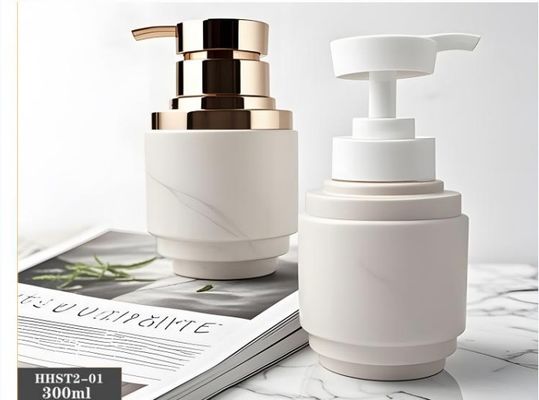 Customized Plastic Bottles 300ml PE Bottle With Pump