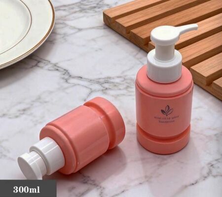 Goede prijs Op maat gemaakte plastic luxe shampoo flessen 300 ml PE fles online