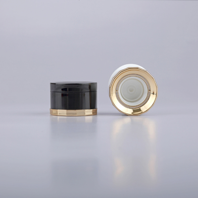 PE Cosmetic Empty Bottle Soft Touch Flip Top Cap Bottles Customized