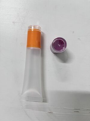 Goede prijs Transparante lippenstift tube verpakking siliconen kop plastic lippenbalsem container met tweekleurige doppen online