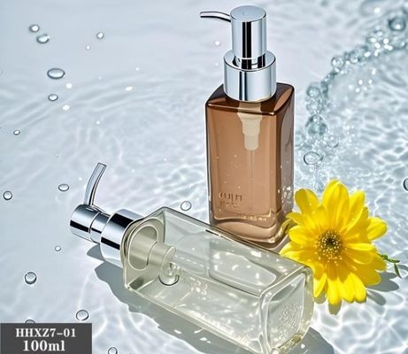 Un buon prezzo. Bottiglie di plastica su misura Bottiglie di PET 100 ml in linea