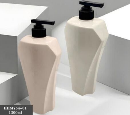 Buen precio Botellas de champú de lujo de plástico personalizadas Botella de PET de 1300 ml en línea